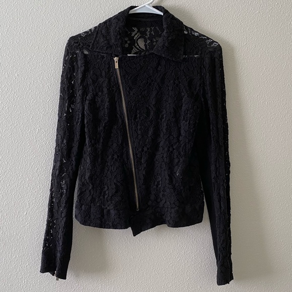 Black lace jacket - Picture 3 of 6